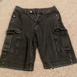 SHEIN EZwear Side Flap Pocket Cargo Jorts